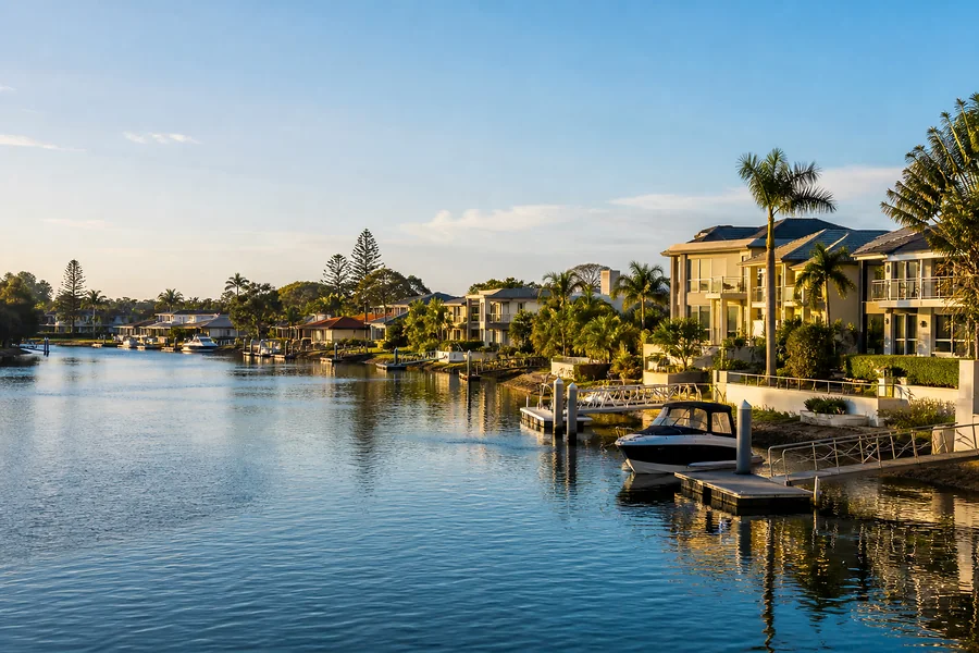 Benowa Buyers Agent waterfront homes and canal living in Benowa Waters on the Gold Coast