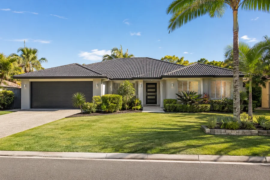 burleigh waters buyers agent established family homes Older homes and well-positioned properties may suit buyers seeking renovation potential, rental demand or long-term growth.