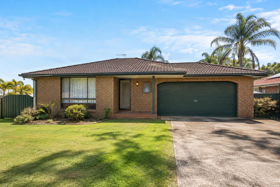 burleigh waters buyers agent renovation investment appeal Burleigh Waters property with renovation and investment appeal for Gold Coast buyers.