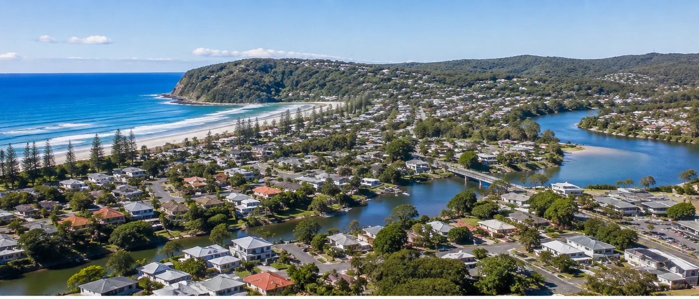 Currumbin Buyers Agent aerial view of Currumbin Creek, coastal homes and the southern Gold Coast