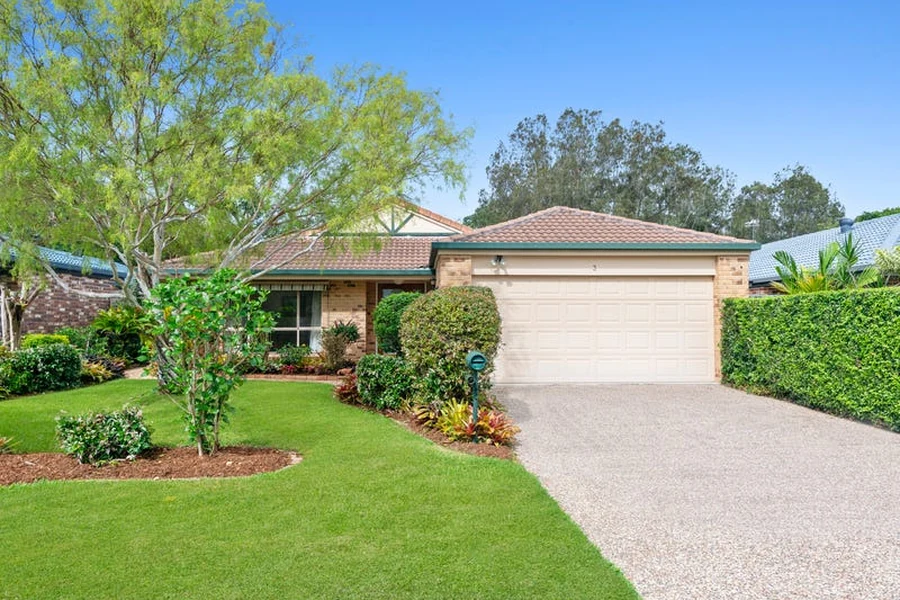 Elanora Buyers Agent established family home in a leafy southern Gold Coast residential setting