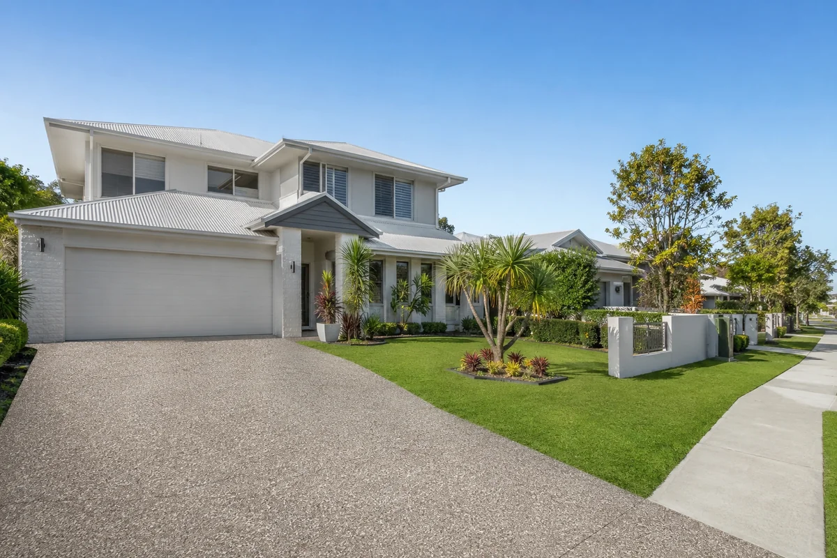 robina buyers agent established family homes Website image for the Robina Buyers Agent page by Empire Buyers Agents, showing an established family home suitable for buyers seeking space, lifestyle and convenience in Robina.